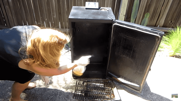 smoker cleaning